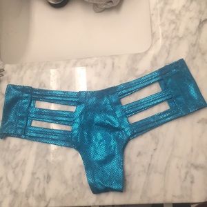 Blue sparkly little black diamond bottoms